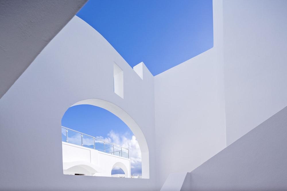 Santellini Hotel Kamári