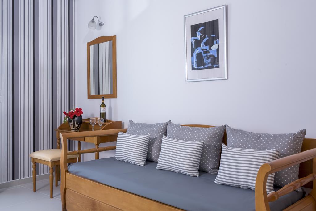 Santellini Hotel 3*